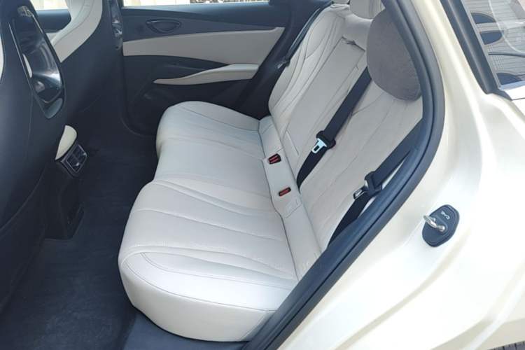 Used BYD Seal 06 New Energy 2024 DM-i 120KM Luxury Model Left Rear Seat