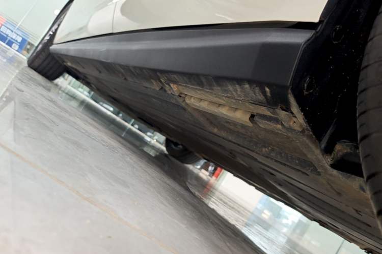 Used BYD Seal 06 New Energy 2024 DM-i 80KM Prestige Model Left Side Sill