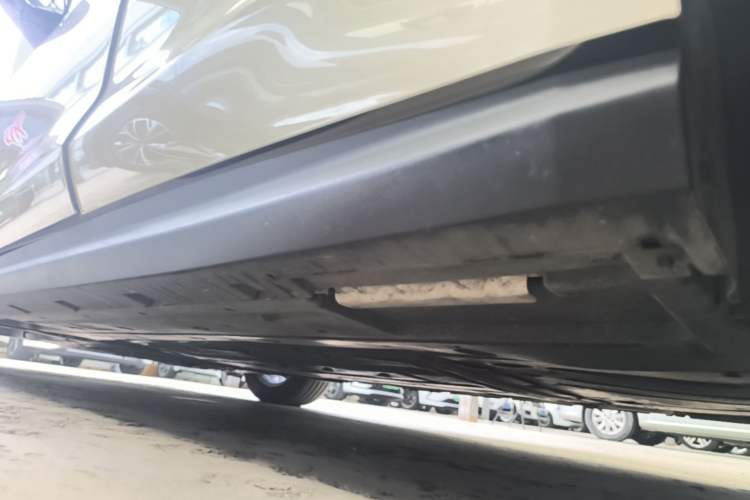 Used BYD Seal 06 New Energy 2024 DM-i 80KM Prestige Model Left Side Sill