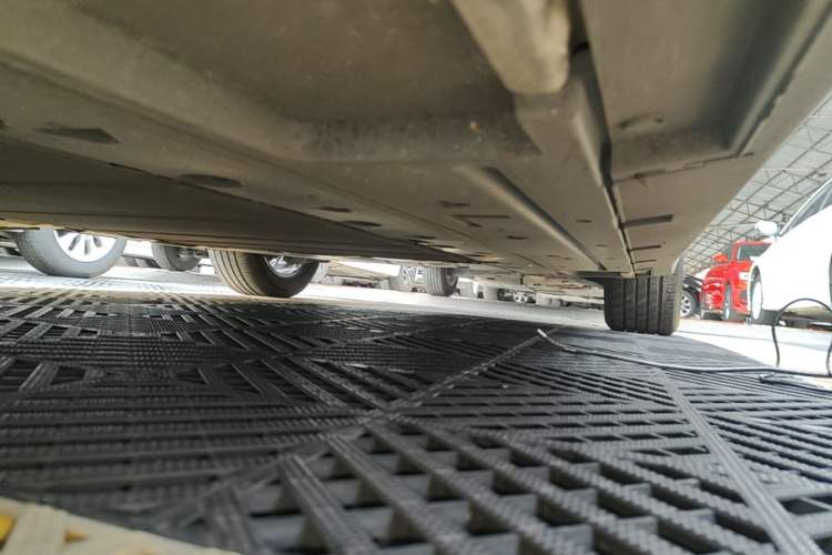 Used BYD Seal 06 New Energy 2024 DM-i 120KM Prestige Model Left Side Sill