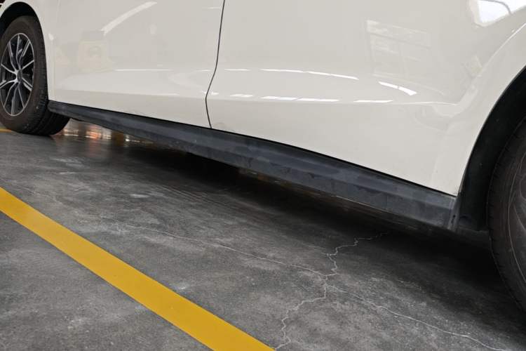 Used BYD Seal 06 New Energy 2024 DM-i 120KM Prestige Model Left Side Sill