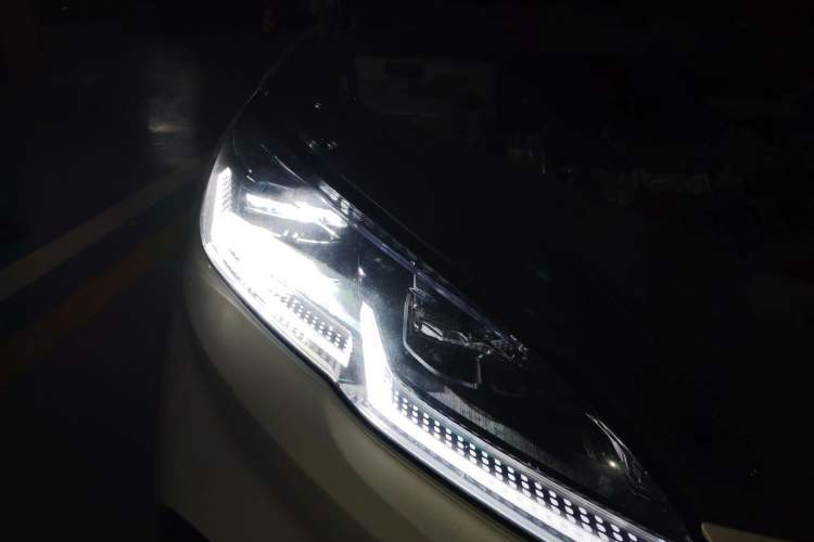 Used BYD Seal 06 New Energy 2024 DM-i 120KM Prestige Model Right Front Headlight