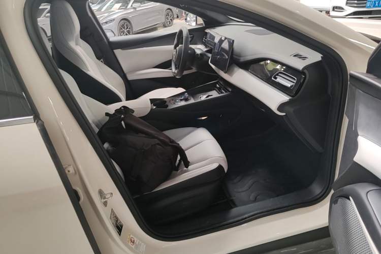 Used BYD Seal 06 New Energy 2024 DM-i 120KM Prestige Model Right Front Seat