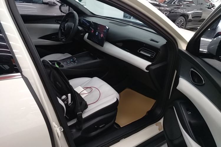 Used BYD Seal 06 New Energy 2024 DM-i 120KM Luxury Model Right Front Seat