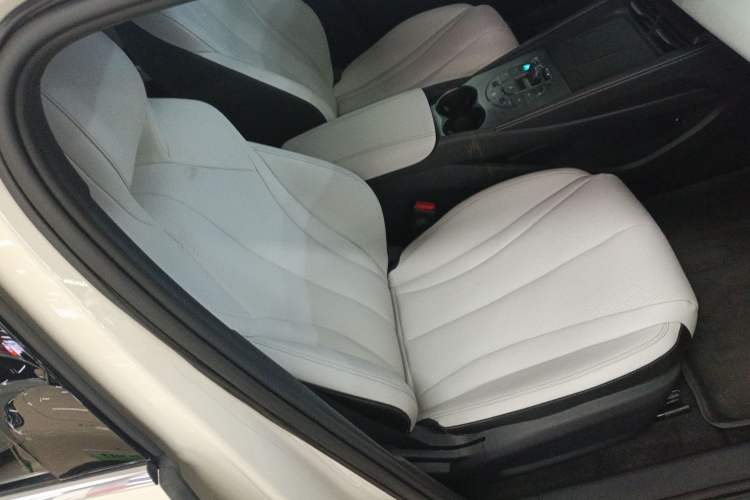Used BYD Seal 06 New Energy 2024 DM-i 120KM Prestige Model Right Front Seat