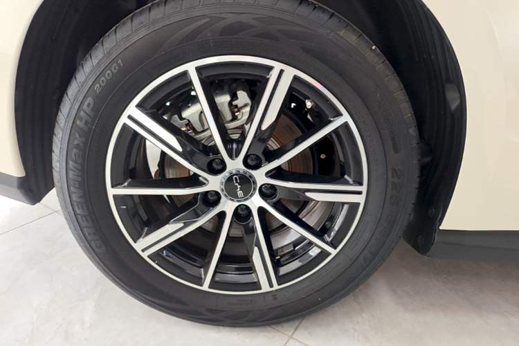 Used BYD Seal 06 New Energy 2024 DM-i 80KM Prestige Model Right Rear Wheel Hub