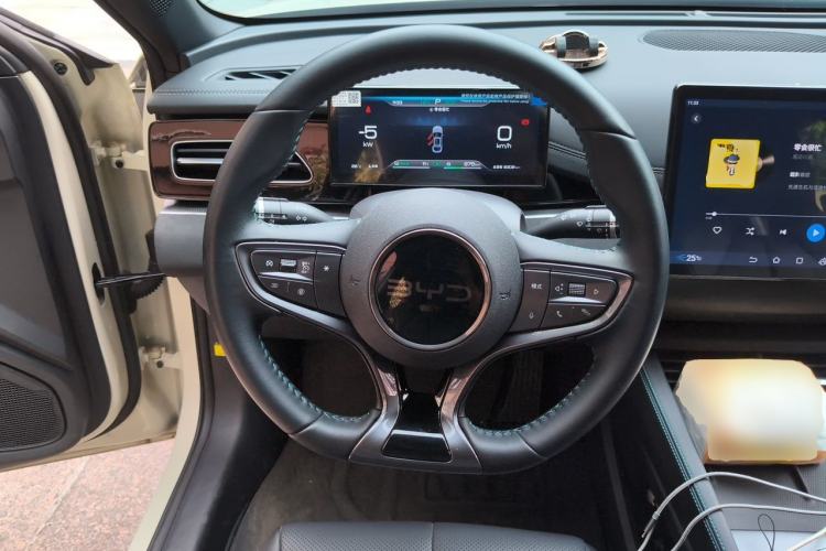 Used BYD Seal 06 New Energy 2024 DM-i 80KM Prestige Model Steering Wheel