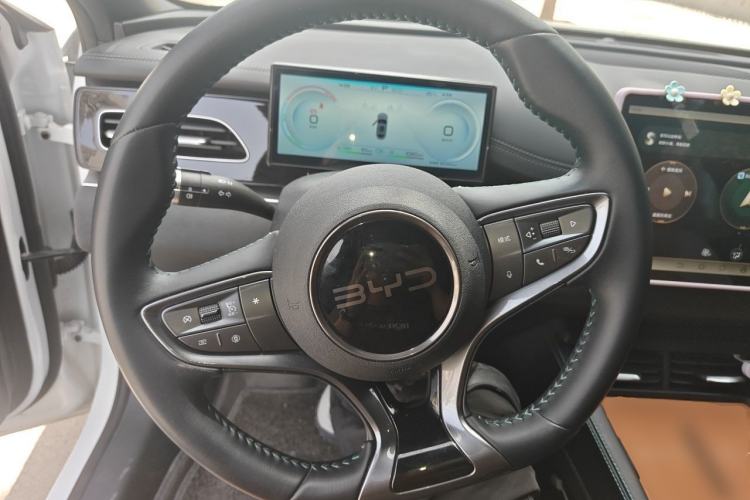 Used BYD Seal 06 New Energy 2024 DM-i 80KM Prestige Model Steering Wheel