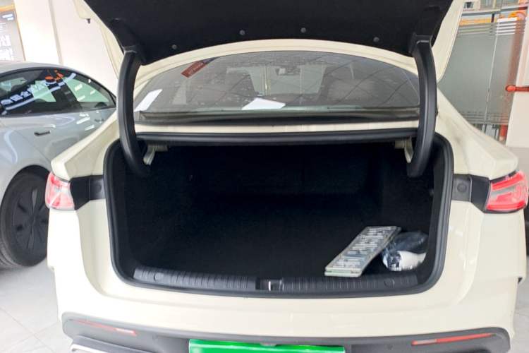 Used BYD Seal 06 New Energy 2024 DM-i 80KM Prestige Model Trunk