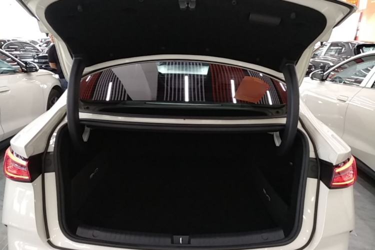 Used BYD Seal 06 New Energy 2024 DM-i 120KM Luxury Model Trunk