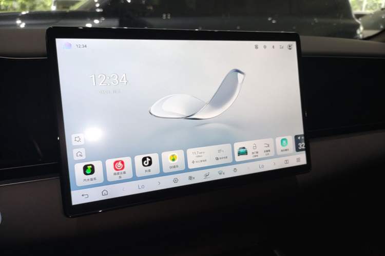 Used BYD Seal 06 New Energy 2025 EV 545KM Premium Edition Audio And AC Panel