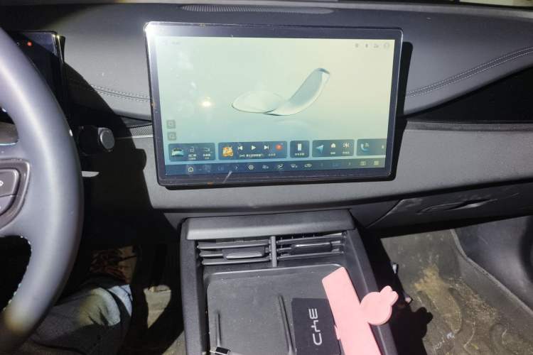 Used BYD Seal 06 New Energy 2025 DM-i Smart Drive 80KM Luxury Model Audio And AC Panel