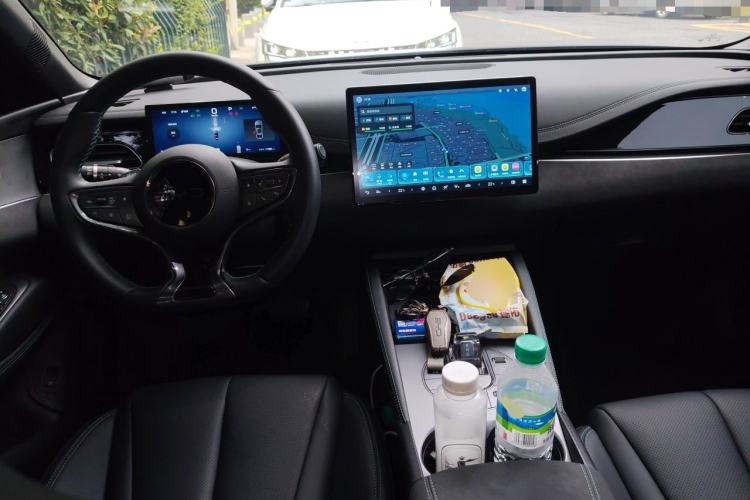 Used BYD Seal 06 New Energy 2025 DM-i Smart Drive 120KM Prestige Model Center Console
