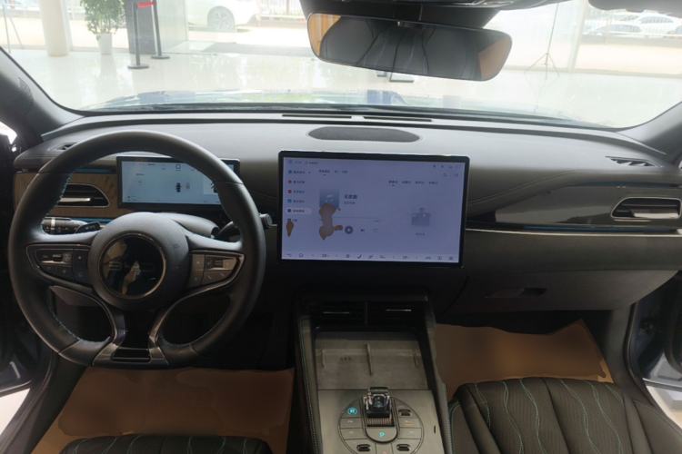 Used BYD Seal 06 New Energy 2025 DM-i Intelligent Drive 120KM Flagship Model Center Console