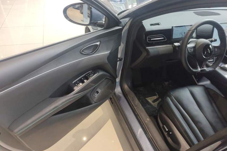 Used BYD Seal 06 New Energy 2025 DM-i Smart Drive 120KM Deluxe Model Driver Seat