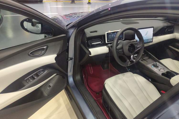 Used BYD Seal 06 New Energy 2025 DM-i Smart Drive 80KM Prestige Model Driver Seat