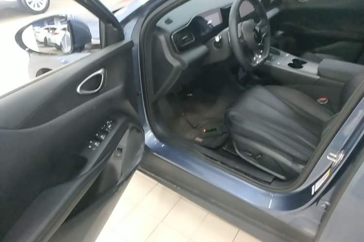 Used BYD Seal 06 New Energy 2025 EV 470KM Prestige Edition Driver Seat