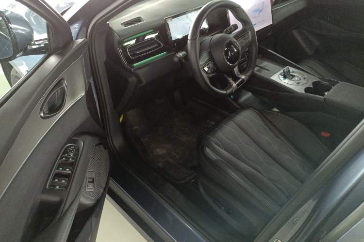 Used BYD Seal 06 New Energy 2025 DM-i Intelligent Drive 120KM Flagship Model Driver Seat