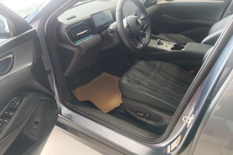 Used BYD Seal 06 New Energy 2025 DM-i Intelligent Drive 120KM Flagship Model Driver Seat