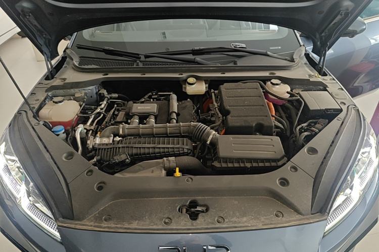 Used BYD Seal 06 New Energy 2025 DM-i Smart Drive 120KM Prestige Model Engine Bay