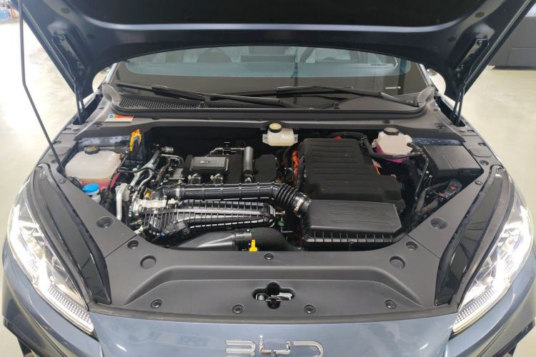 Used BYD Seal 06 New Energy 2025 DM-i Smart Drive 80KM Luxury Model Engine Bay