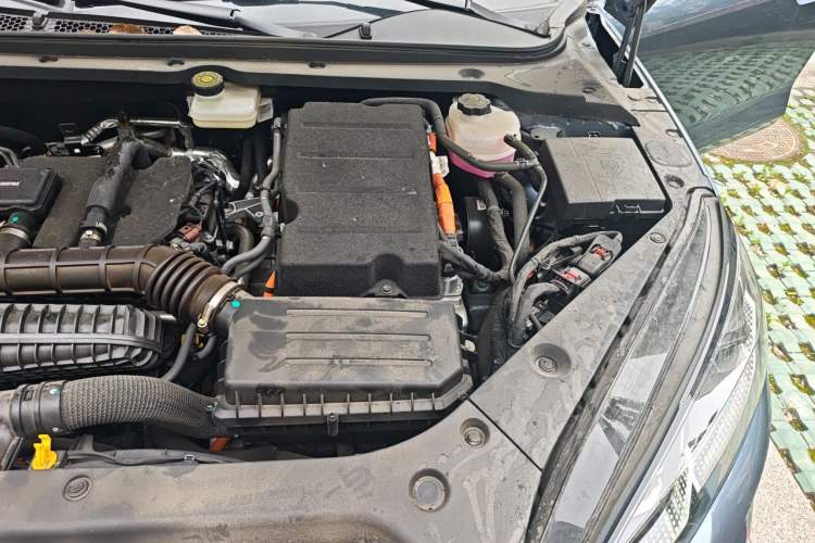 Used BYD Seal 06 New Energy 2025 DM-i Smart Drive 120KM Deluxe Model Engine Bay Left