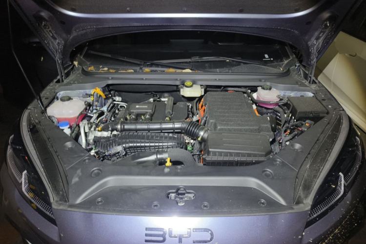 Used BYD Seal 06 New Energy 2025 DM-i Smart Drive 80KM Luxury Model Engine Bay