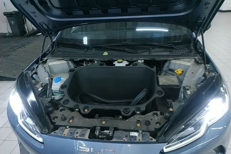 Used BYD Seal 06 New Energy 2025 EV 470KM Prestige Edition Engine Bay