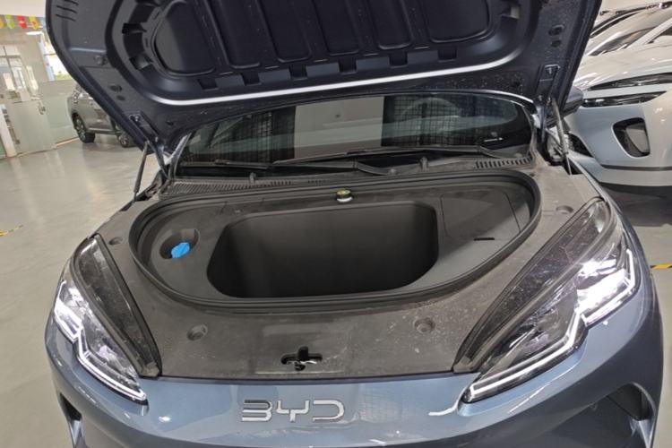Used BYD Seal 06 New Energy 2025 EV 545KM Premium Edition Engine Bay