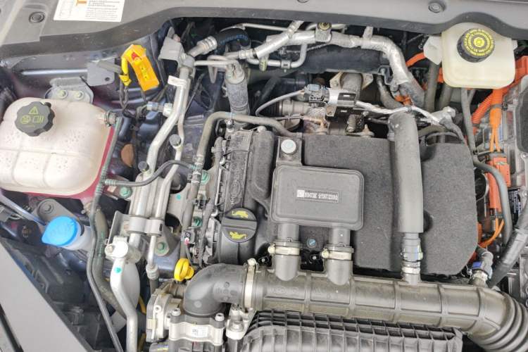 Used BYD Seal 06 New Energy 2025 DM-i Smart Drive 80KM Prestige Model Engine Bay Right