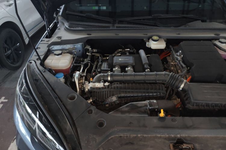 Used BYD Seal 06 New Energy 2025 DM-i Smart Drive 120KM Prestige Model Engine Bay Right