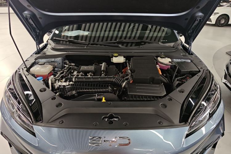 Used BYD Seal 06 New Energy 2025 DM-i Smart Drive 120KM Deluxe Model Engine Bay