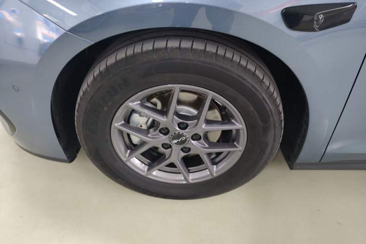 Used BYD Seal 06 New Energy 2025 DM-i Smart Drive 80KM Luxury Model Exterior 4