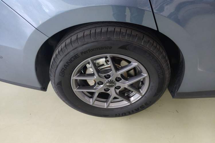 Used BYD Seal 06 New Energy 2025 DM-i Smart Drive 80KM Luxury Model Exterior 5