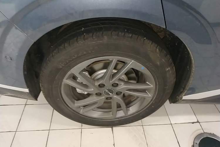 Used BYD Seal 06 New Energy 2025 EV 470KM Prestige Edition Exterior 5
