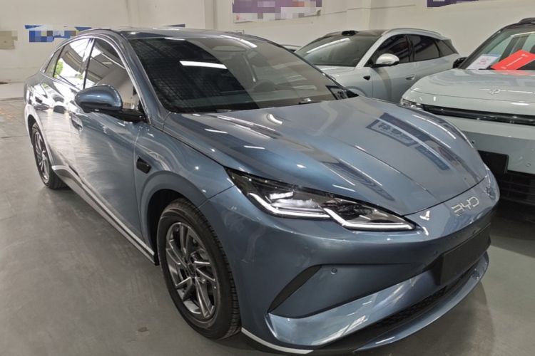 Used BYD Seal 06 New Energy 2025 EV 545KM Premium Edition Front Right 45 Deg