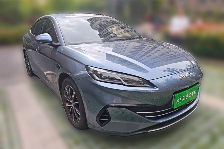 Used BYD Seal 06 New Energy 2025 DM-i Smart Drive 120KM Deluxe Model Front Right 45 Deg
