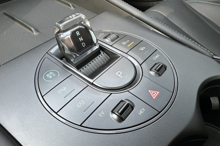 Used BYD Seal 06 New Energy 2025 DM-i Smart Drive 120KM Prestige Model Gear Lever