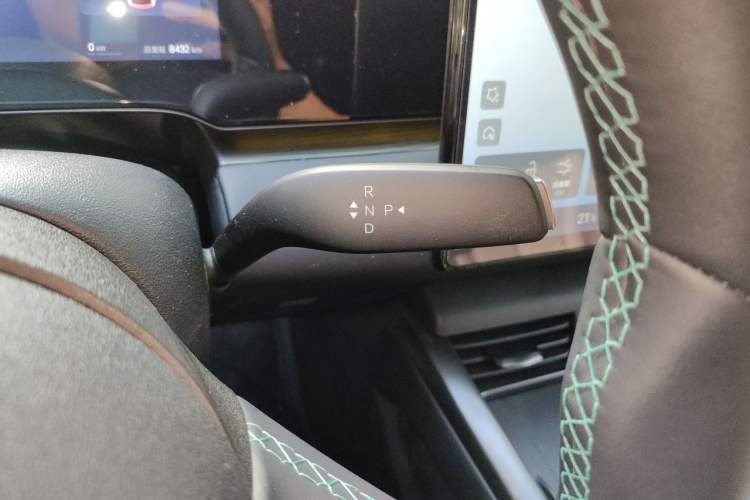 Used BYD Seal 06 New Energy 2025 EV 545KM Flagship Edition Gear Lever