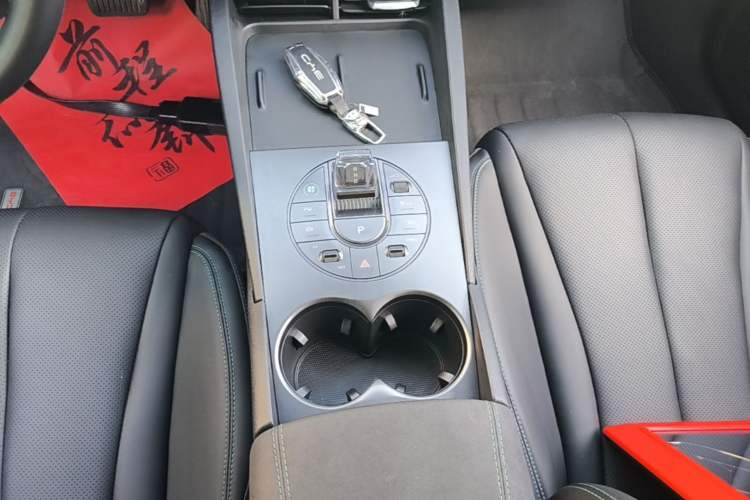 Used BYD Seal 06 New Energy 2025 DM-i Smart Drive 80KM Luxury Model Gear Lever