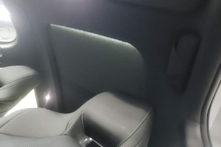Used BYD Seal 06 New Energy 2025 DM-i Smart Drive 120KM Deluxe Model Headliner