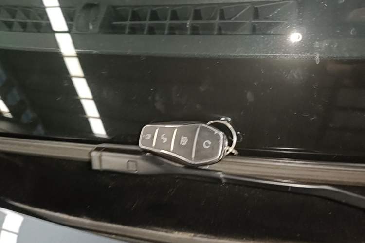 Used BYD Seal 06 New Energy 2025 DM-i Smart Drive 80KM Prestige Model Interior 1