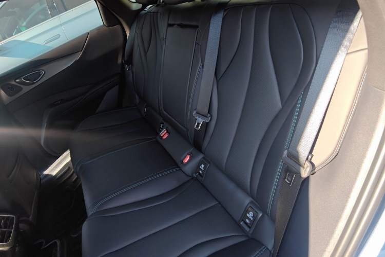 Used BYD Seal 06 New Energy 2025 EV 545KM Flagship Edition Interior 4