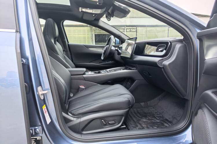 Used BYD Seal 06 New Energy 2025 EV 545KM Flagship Edition Interior 6
