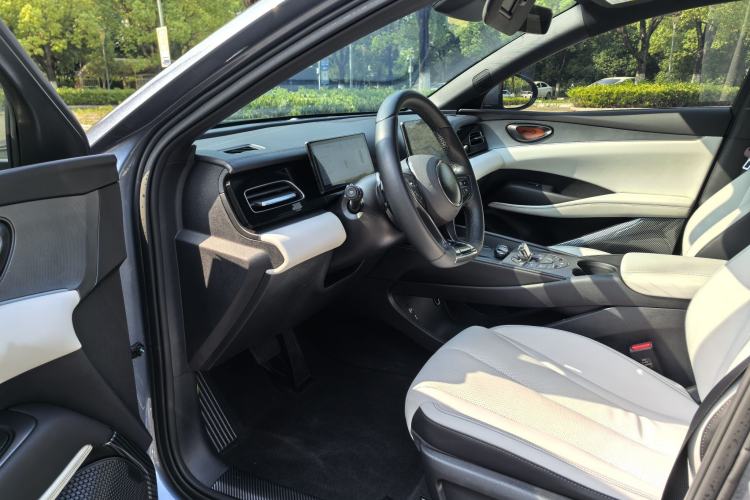 Used BYD Seal 06 New Energy 2025 DM-i Smart Drive 120KM Prestige Model Interior 9