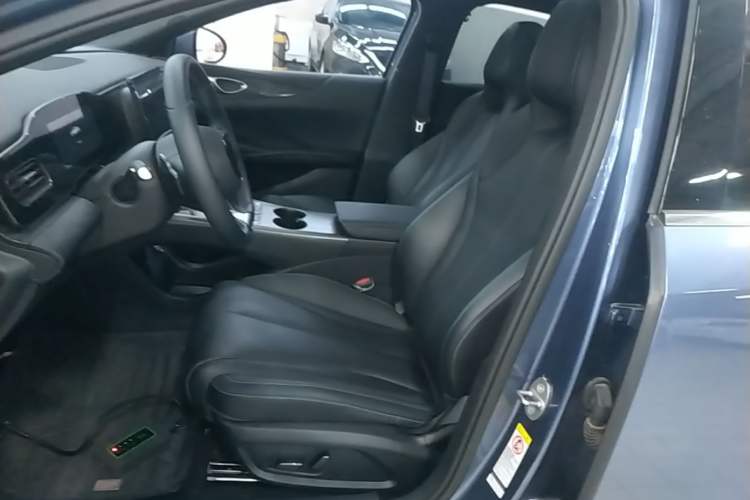 Used BYD Seal 06 New Energy 2025 EV 470KM Prestige Edition Left Front Seat