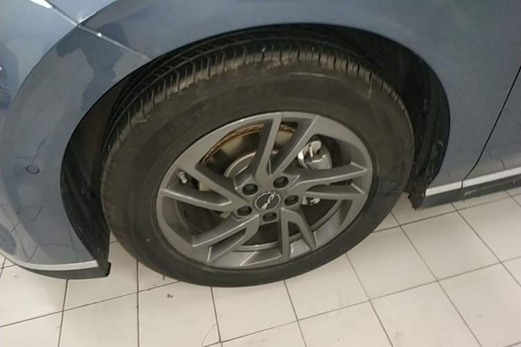 Used BYD Seal 06 New Energy 2025 EV 470KM Prestige Edition Left Front Wheel Hub