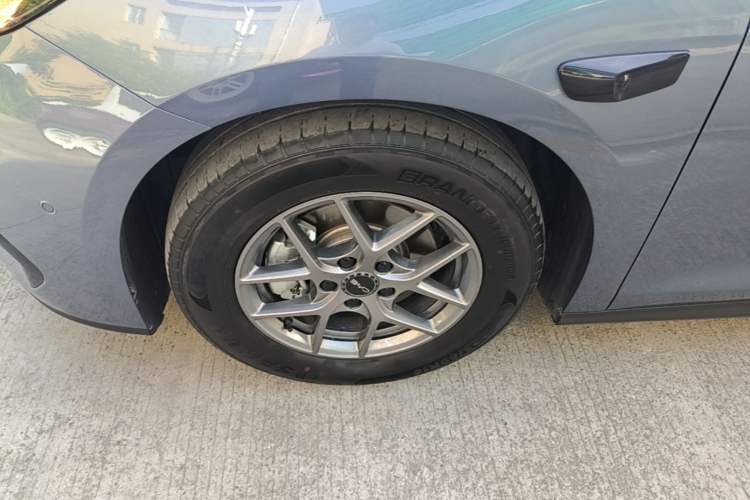 Used BYD Seal 06 New Energy 2025 DM-i Smart Drive 80KM Luxury Model Left Front Wheel Hub