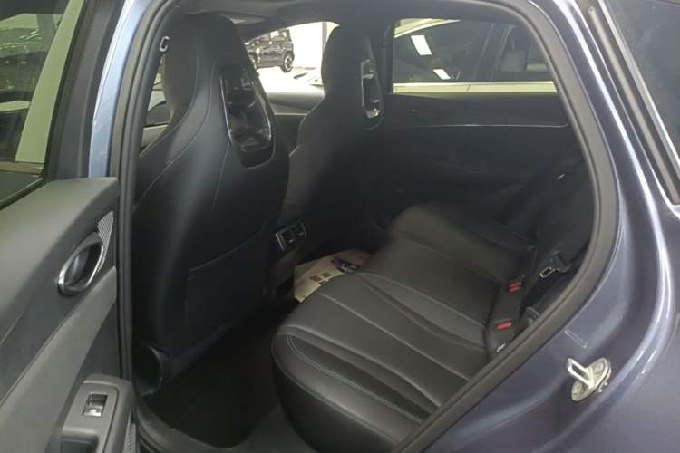 Used BYD Seal 06 New Energy 2025 DM-i Smart Drive 120KM Deluxe Model Left Rear Seat