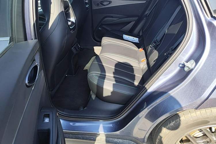 Used BYD Seal 06 New Energy 2025 DM-i Smart Drive 80KM Luxury Model Left Rear Seat